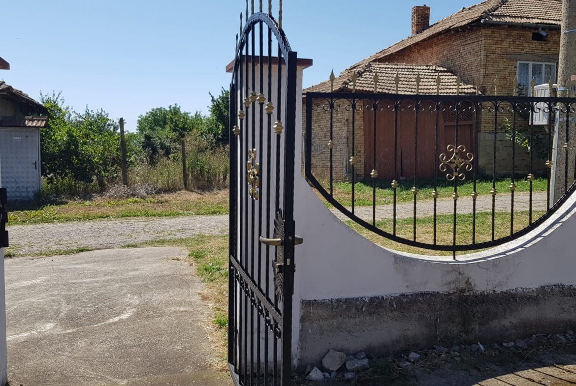 1170