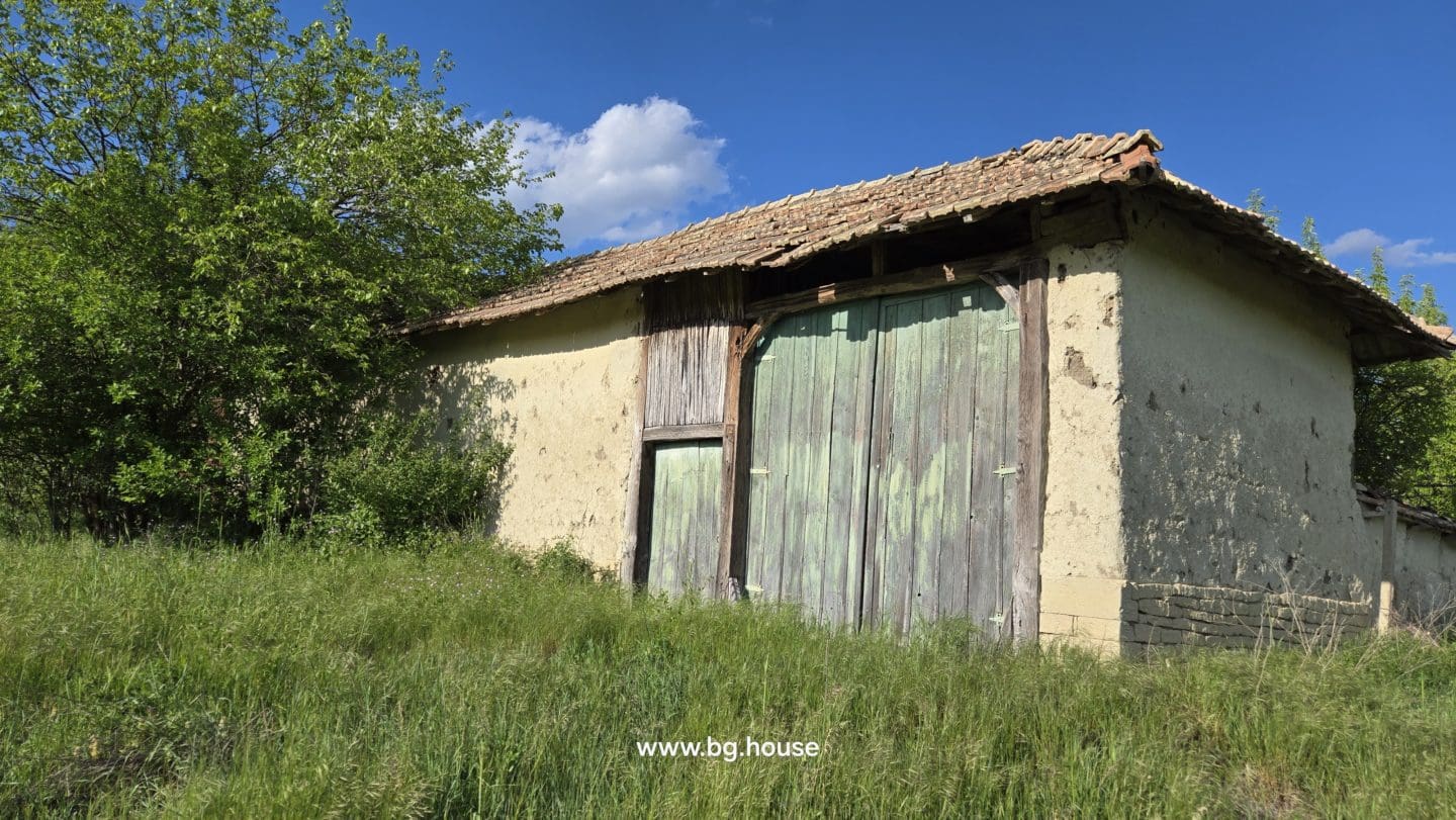 Dreamy rural property for sale in Lomtsi village