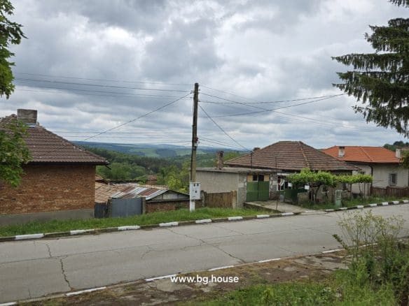 Buy this renovated Bulgarian property in Mogilino with 2000m2 land