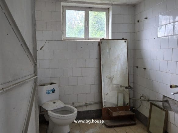 Buy this renovated Bulgarian property in Mogilino with 2000m2 land