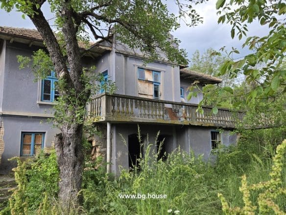 Bulgarian House in Lom Cherkovna for Sale