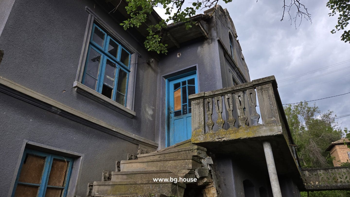 Bulgarian House in Lom Cherkovna for Sale