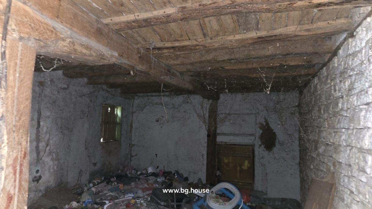 Bulgarian House in Lom Cherkovna for Sale