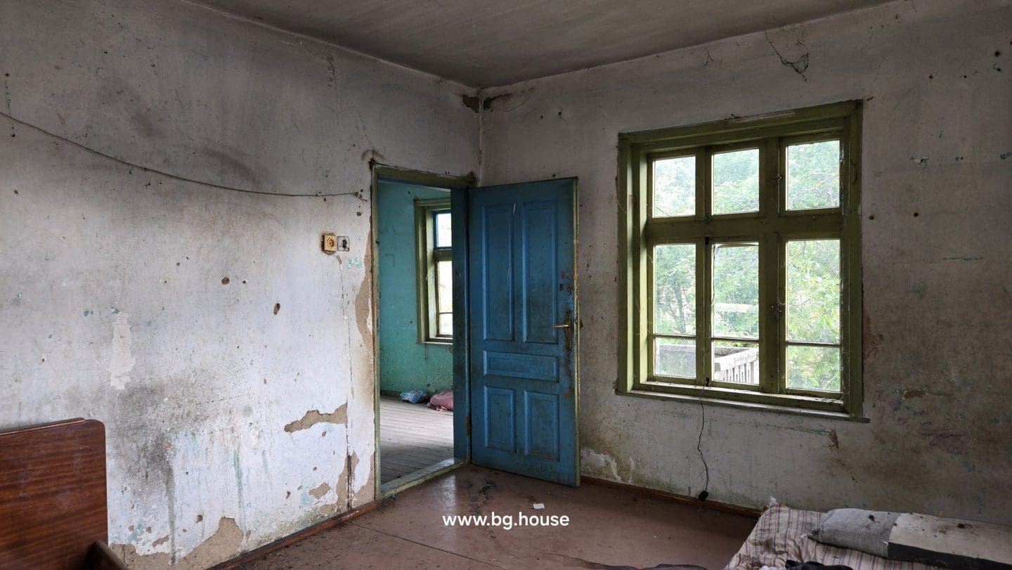 Bulgarian House in Lom Cherkovna for Sale