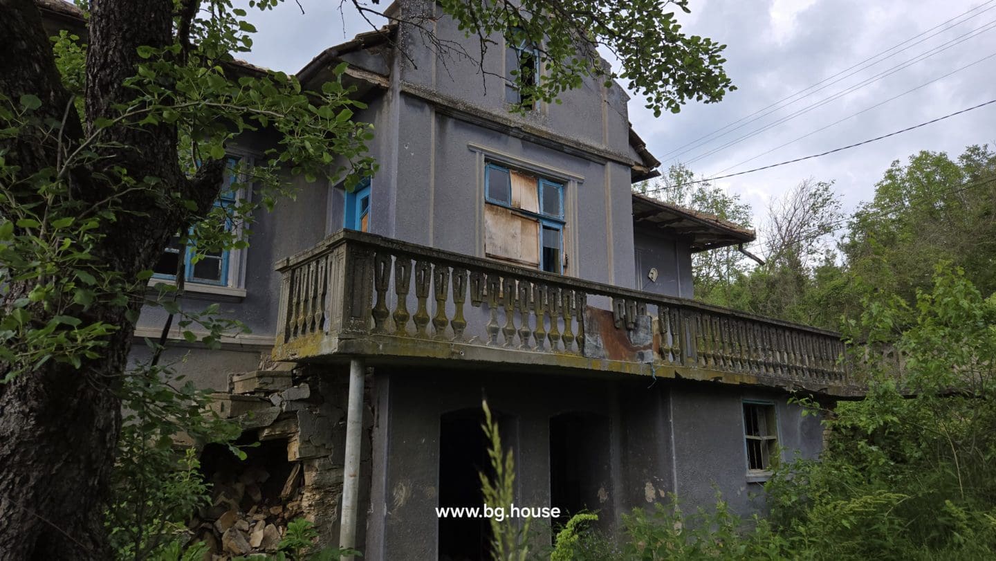 Bulgarian House in Lom Cherkovna for Sale