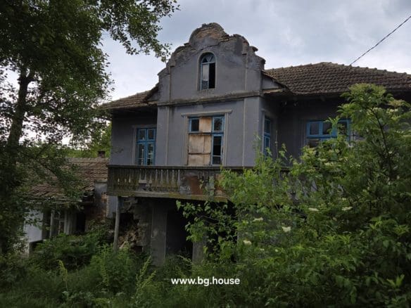Bulgarian House in Lom Cherkovna for Sale