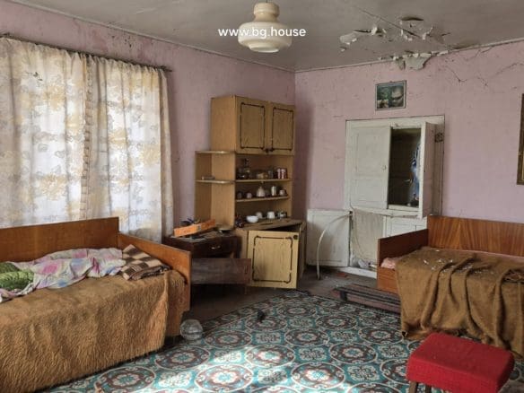 Bulgarian Property in Village Voditsa