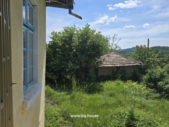 Bulgarian Property for sale in Village Aprilovo