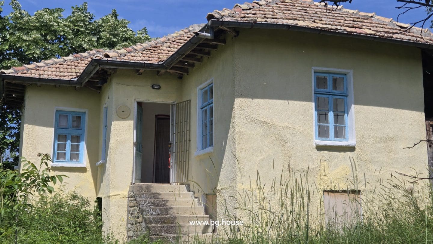 Bulgarian Property for sale in Village Aprilovo