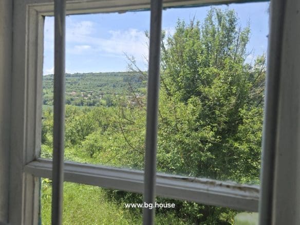 Bulgarian Property for sale in Village Aprilovo