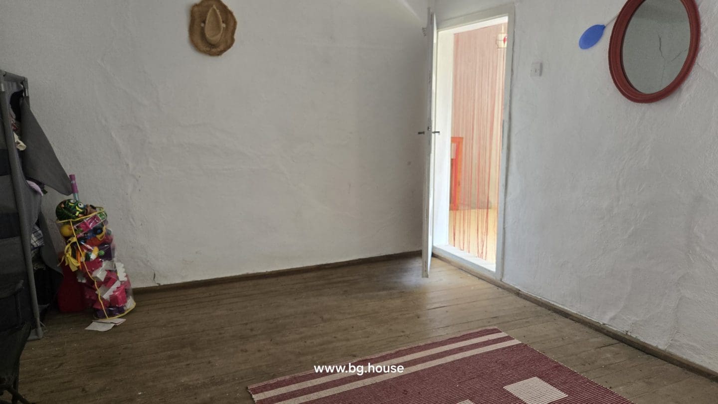 Bulgarian Property for sale in Village Aprilovo