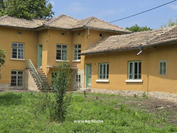 Bulgarian Property in Pomoshtitsa Village