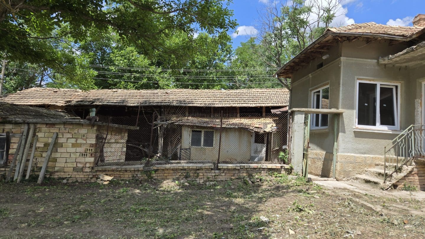 Bulgarian Property in Village Sadina for Sale