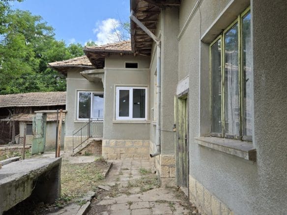 Bulgarian Property in Village Sadina for Sale