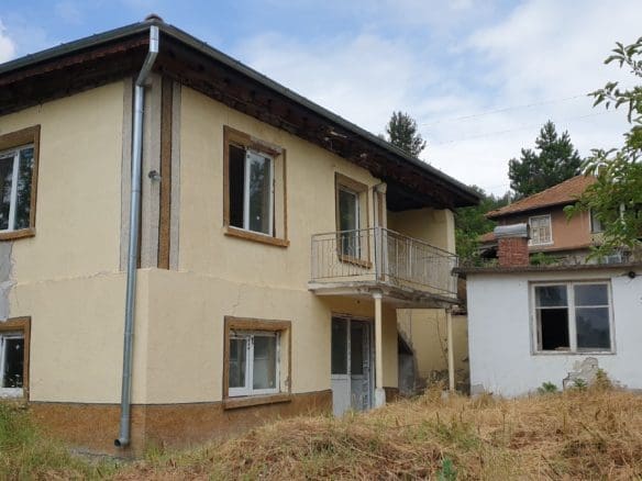 Village Koprivets Bulgarian Property for Sale – Great Investment!