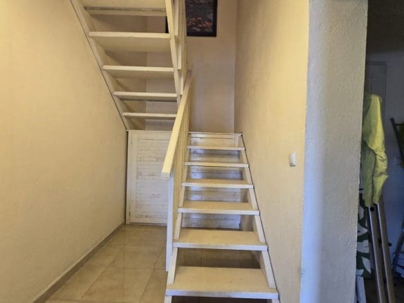 Bulgarian House with 4 Bedrooms and Pool in Village Balkanski
