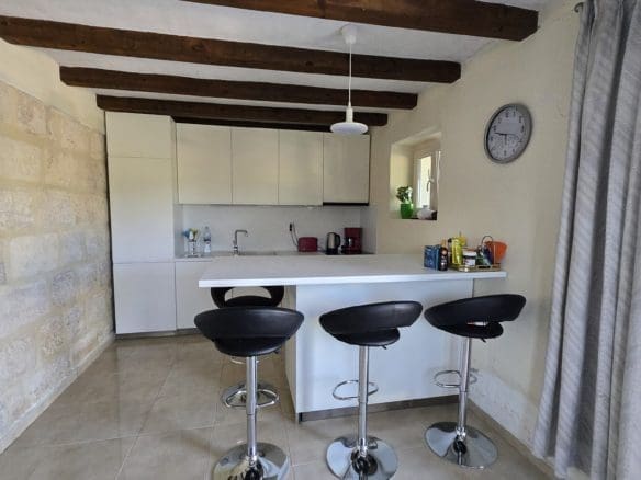 Bulgarian House with 4 Bedrooms and Pool in Village Balkanski