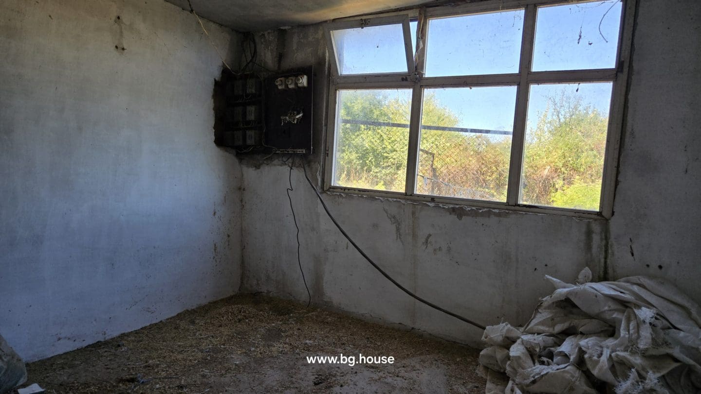 Bulgarian Property for Sale – 6300m² Estate in Village Zvezda