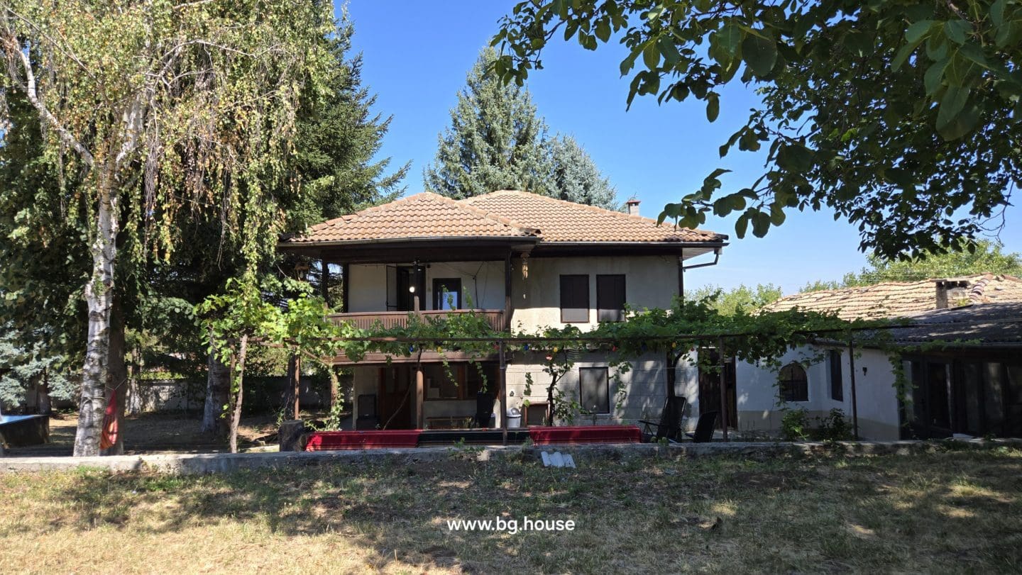 Bulgarian Property for Sale – 6300m² Estate in Village Zvezda