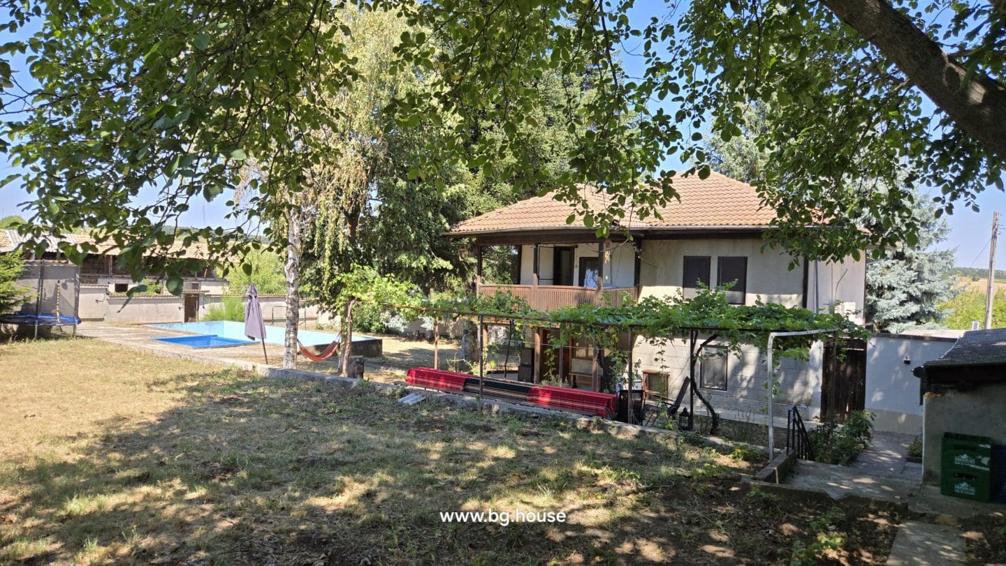 Bulgarian Property for Sale – 6300m² Estate in Village Zvezda