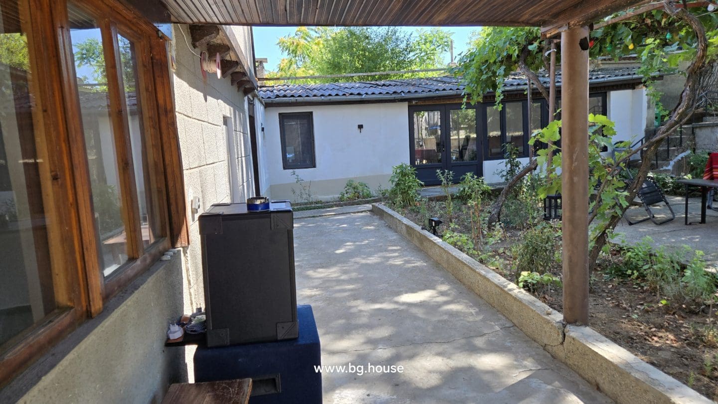 Bulgarian Property for Sale – 6300m² Estate in Village Zvezda