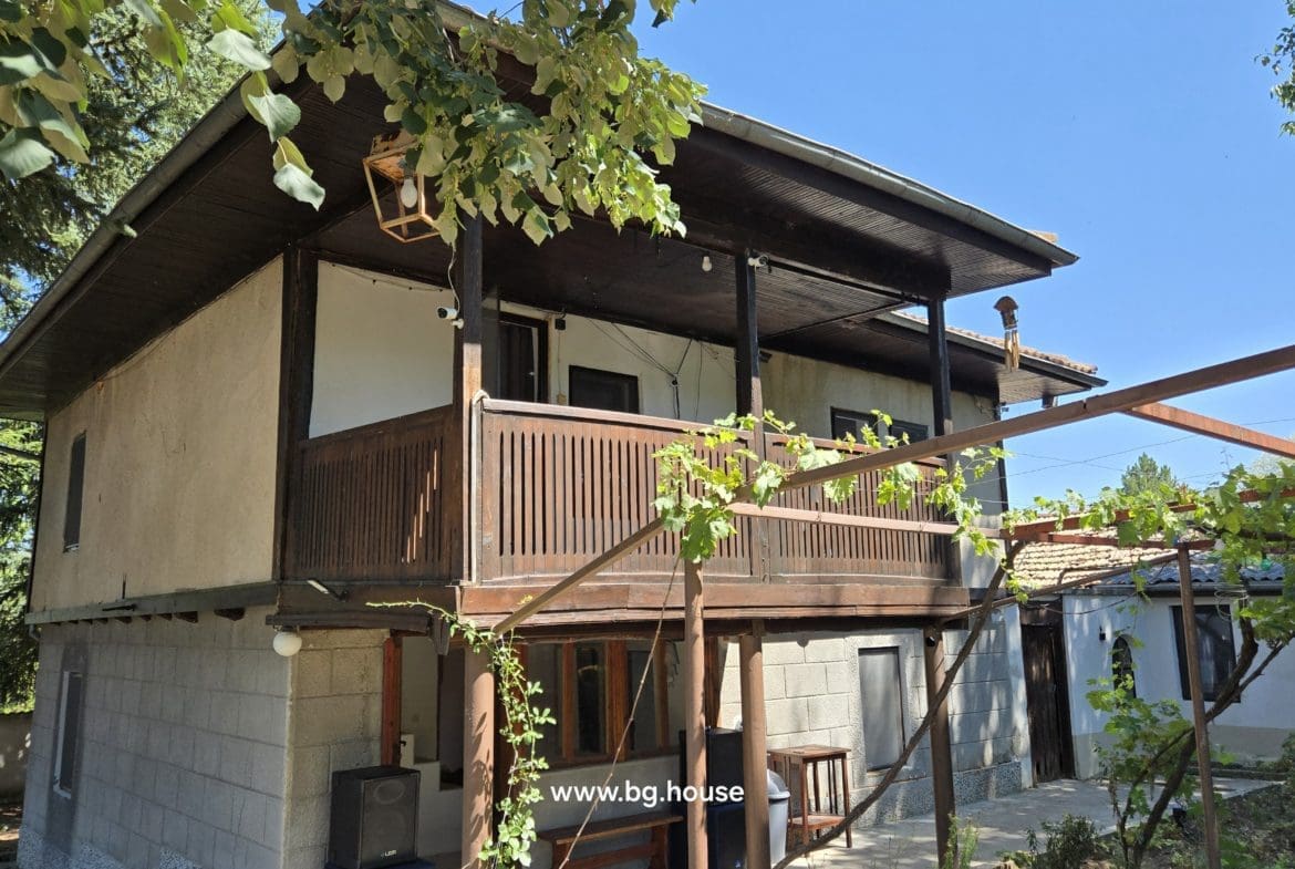 1170