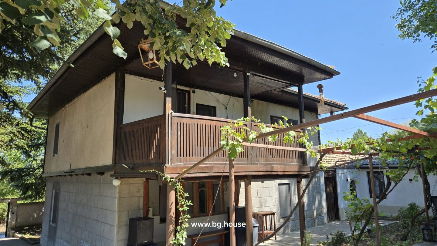 Bulgarian Property for Sale – 6300m² Estate in Village Zvezda