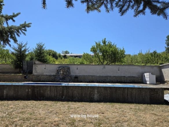 Bulgarian Property for Sale – 6300m² Estate in Village Zvezda