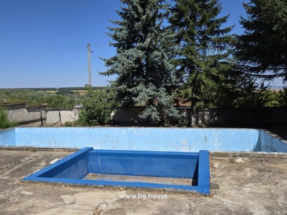 Bulgarian Property for Sale – 6300m² Estate in Village Zvezda