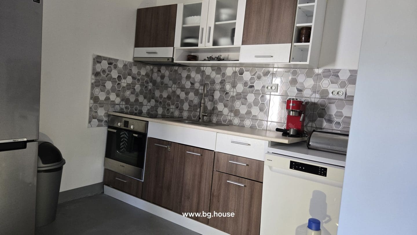 Bulgarian Property for Sale – 6300m² Estate in Village Zvezda