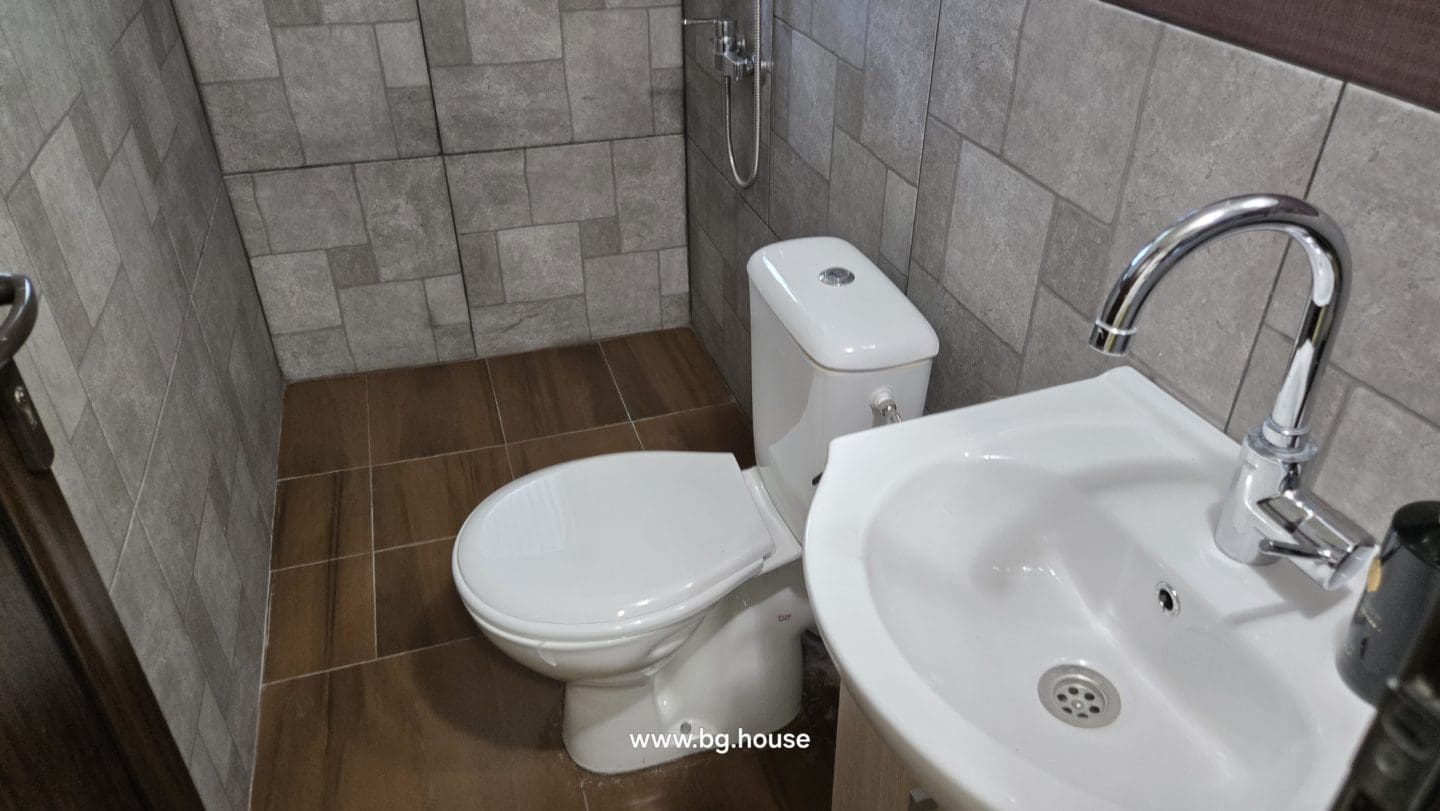 Bulgarian Property for Sale – 6300m² Estate in Village Zvezda