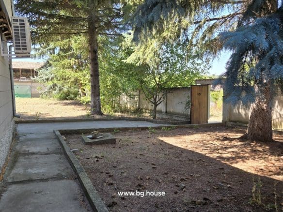 Bulgarian Property for Sale – 6300m² Estate in Village Zvezda