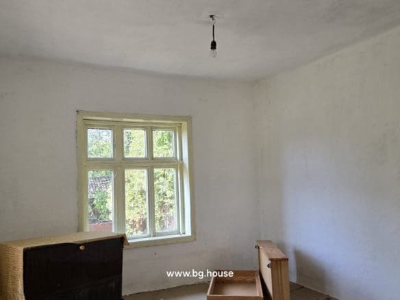 Bulgarian Property for Sale – Village Drinovo 800m² Garden