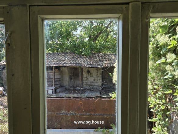 Bulgarian Property for Sale – Village Drinovo 800m² Garden