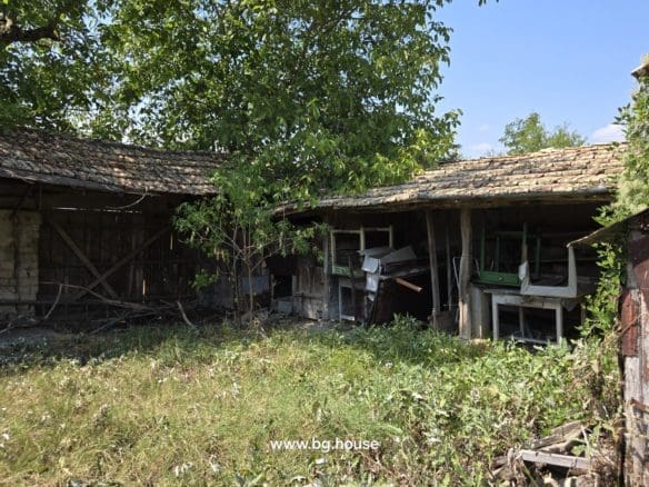 Bulgarian Property for Sale – Village Drinovo 800m² Garden