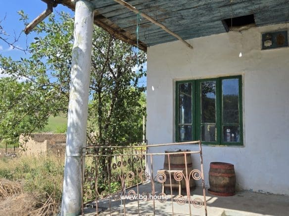 Bulgarian Property for Sale in Village Lyublen – 1090m² Freehold