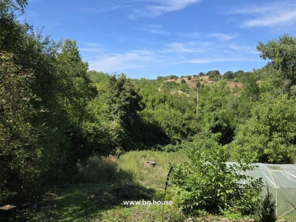 Bulgarian House for Sale in Village Zvezda – 1830m² Garden