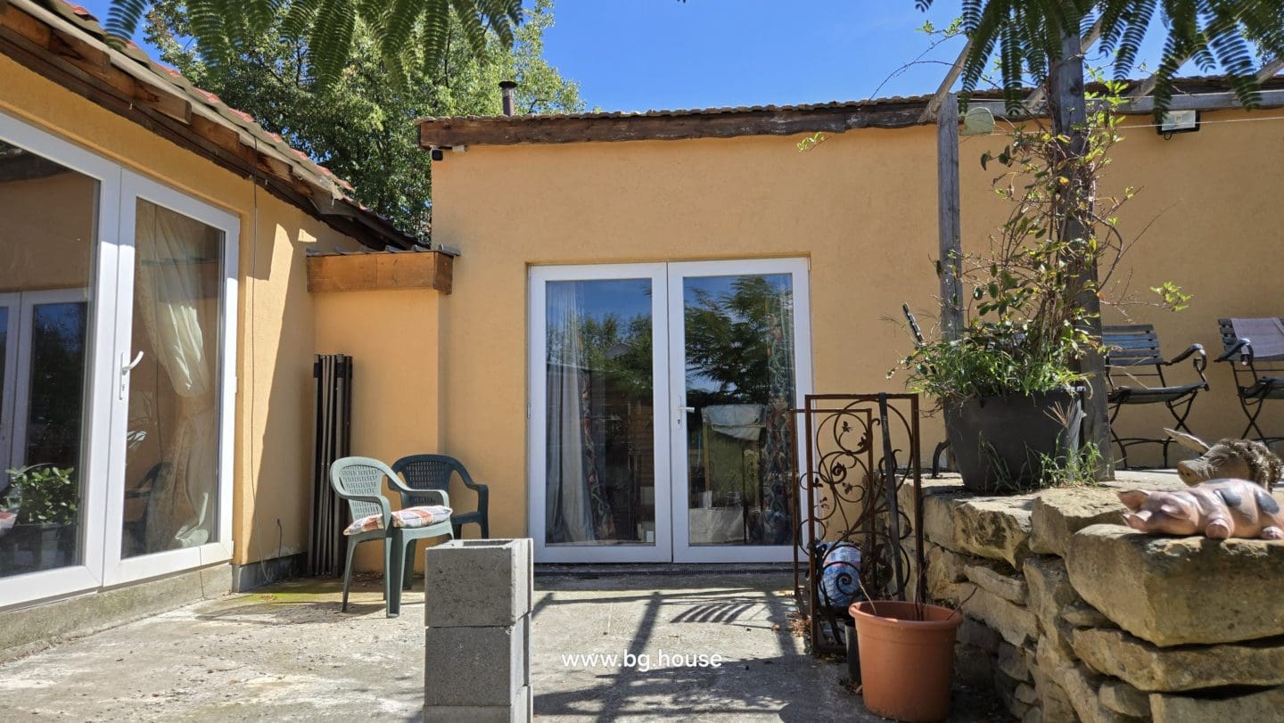 Bulgarian House for Sale in Village Zvezda – 1830m² Garden