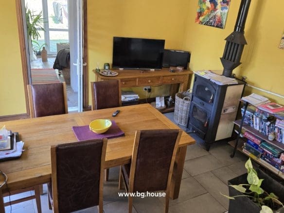 Bulgarian House for Sale in Village Zvezda – 1830m² Garden