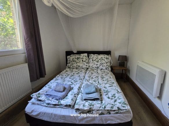 Bulgarian House for Sale in Village Zvezda – 1830m² Garden