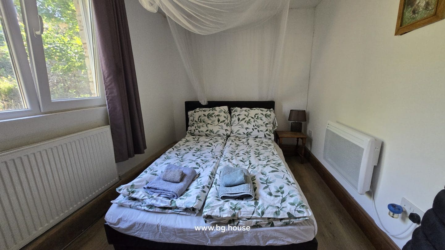 Bulgarian House for Sale in Village Zvezda – 1830m² Garden