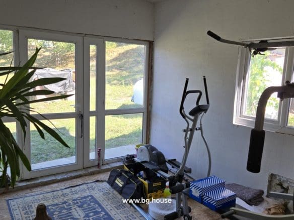 Bulgarian House for Sale in Village Zvezda – 1830m² Garden