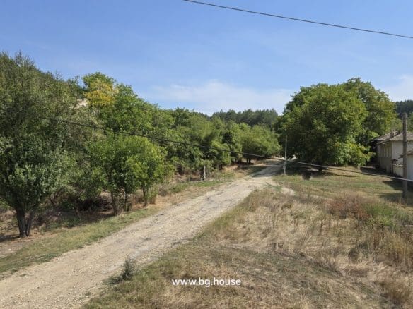 Bulgarian House for Sale in Village Voditsa – 5 Bedrooms, 1100m²
