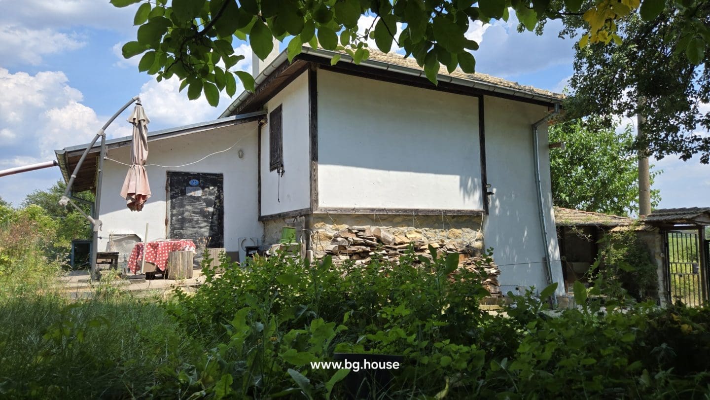 Bulgarian Property for Sale – 2 Houses in Village Berkovski