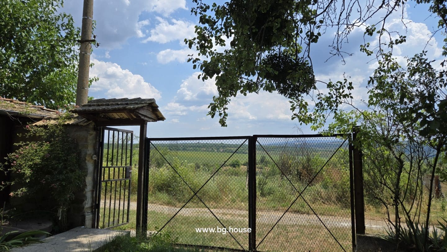 Bulgarian Property for Sale – 2 Houses in Village Berkovski