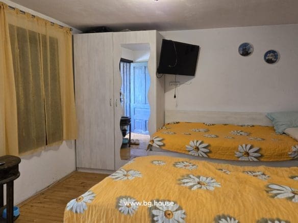 Bulgarian Property for Sale – 2 Houses in Village Berkovski