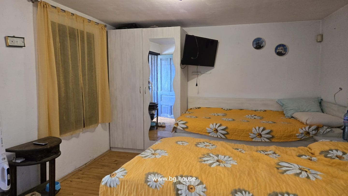 Bulgarian Property for Sale – 2 Houses in Village Berkovski