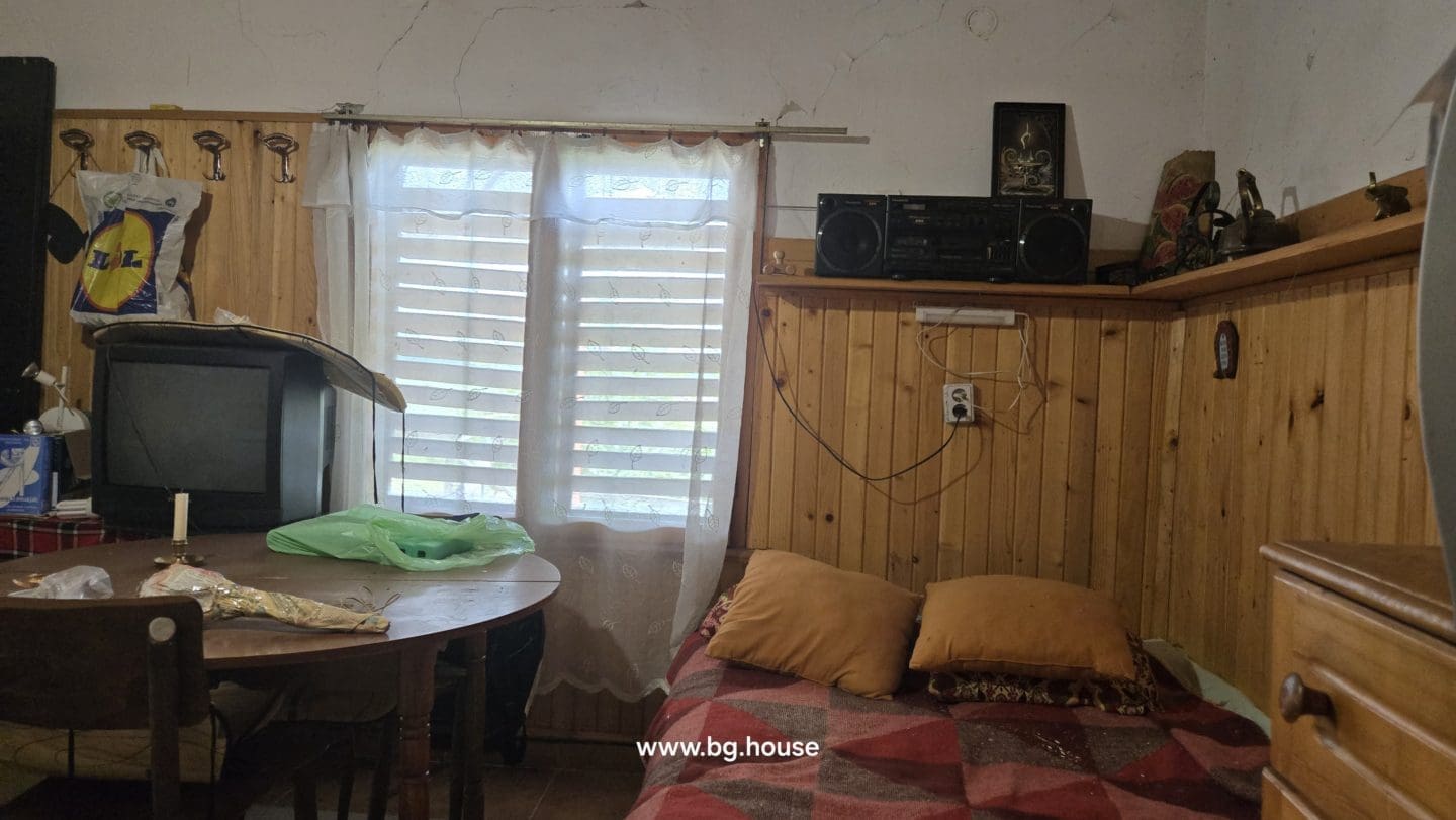 Bulgarian Property for Sale – 2 Houses in Village Berkovski
