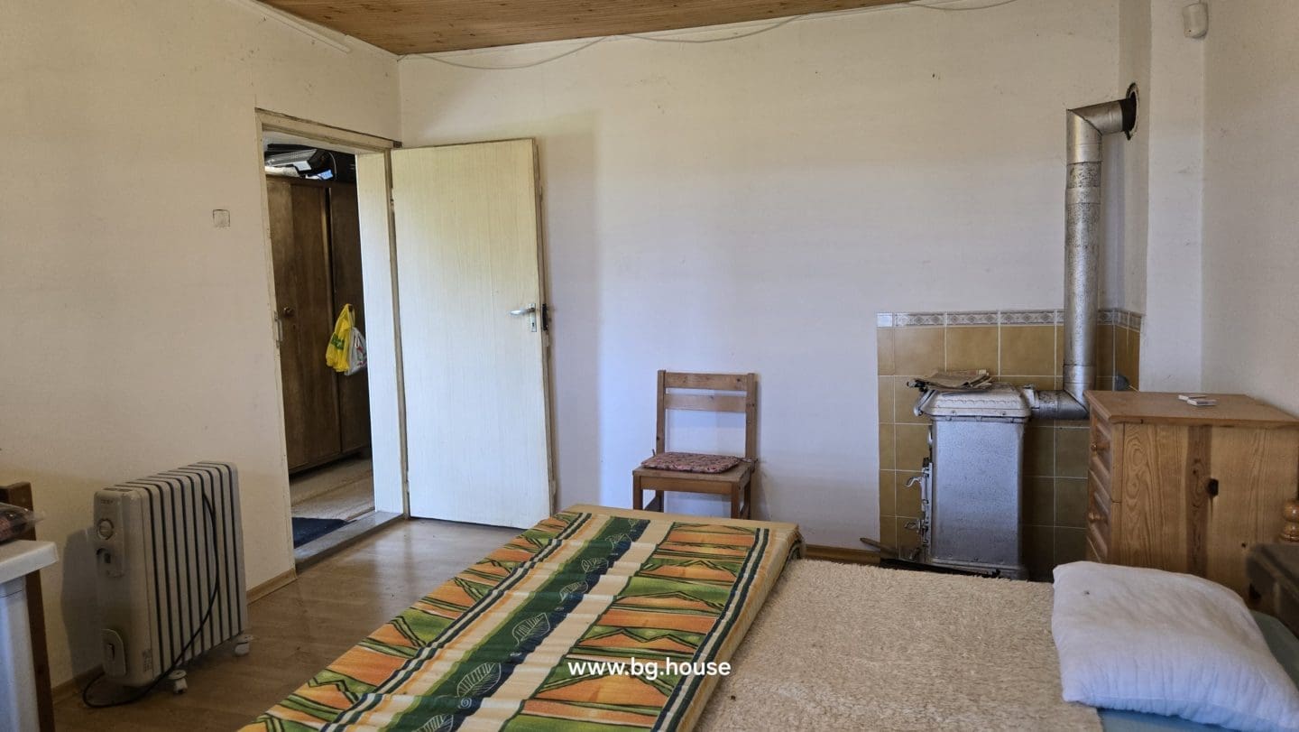 Bulgarian Property for Sale – 2 Houses in Village Berkovski
