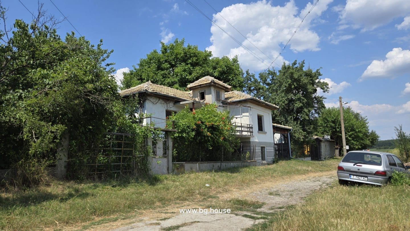 Bulgarian Property for Sale – 2 Houses in Village Berkovski